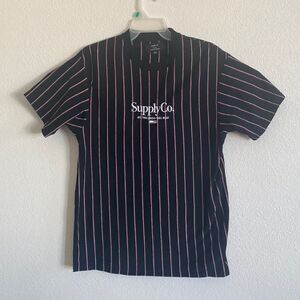 LOOSE FIT Men’s Striped T Shirt Size M